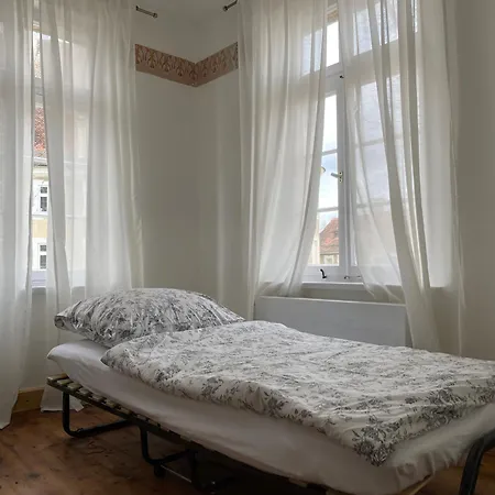 Cozy In A Historic House شقة *